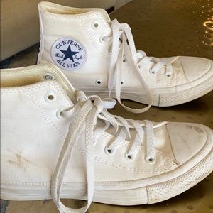 Chuck Taylor high tops size 5 (men’s size)